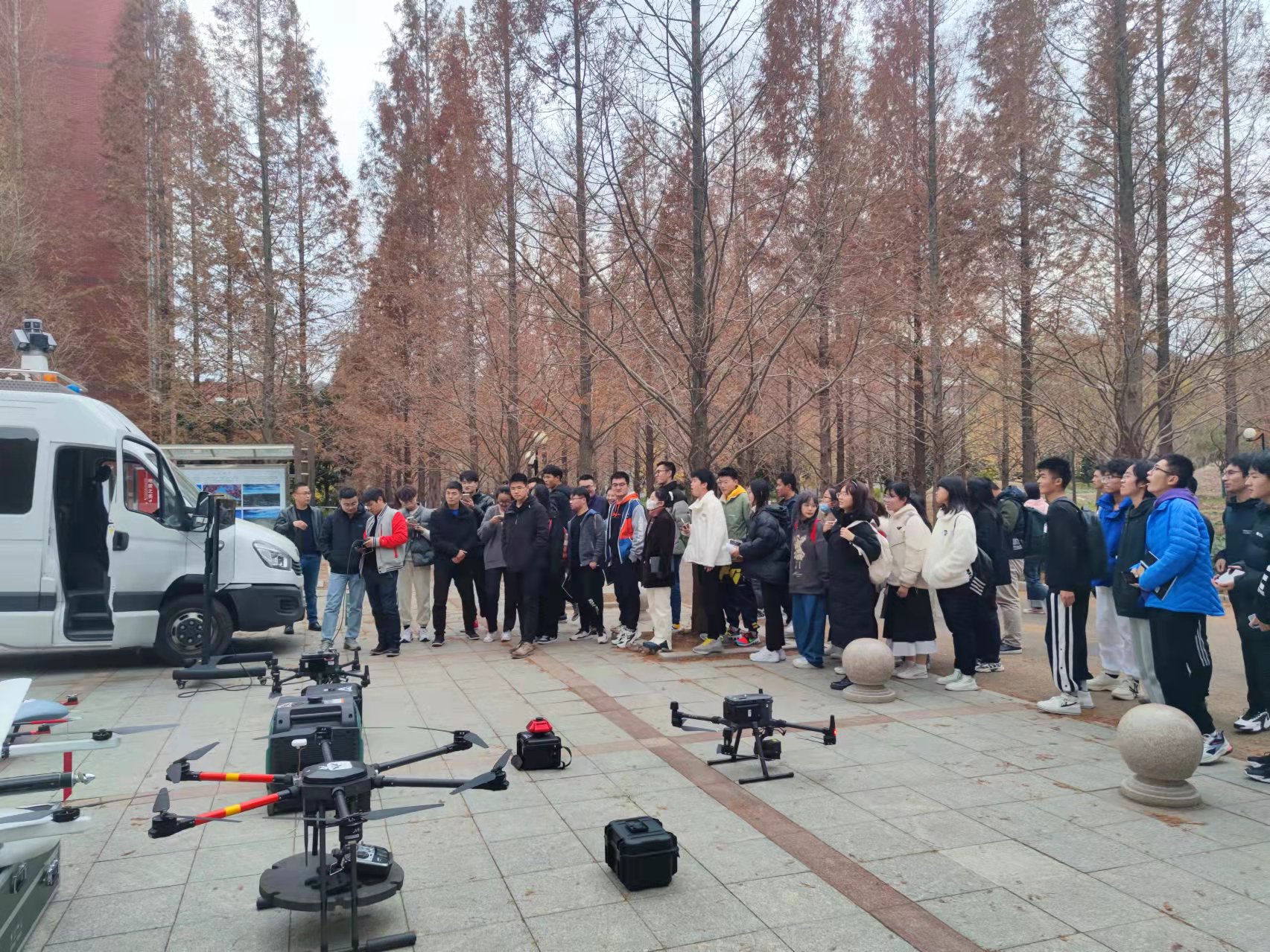 1638243681856628.jpg 1638243681856628.jpg